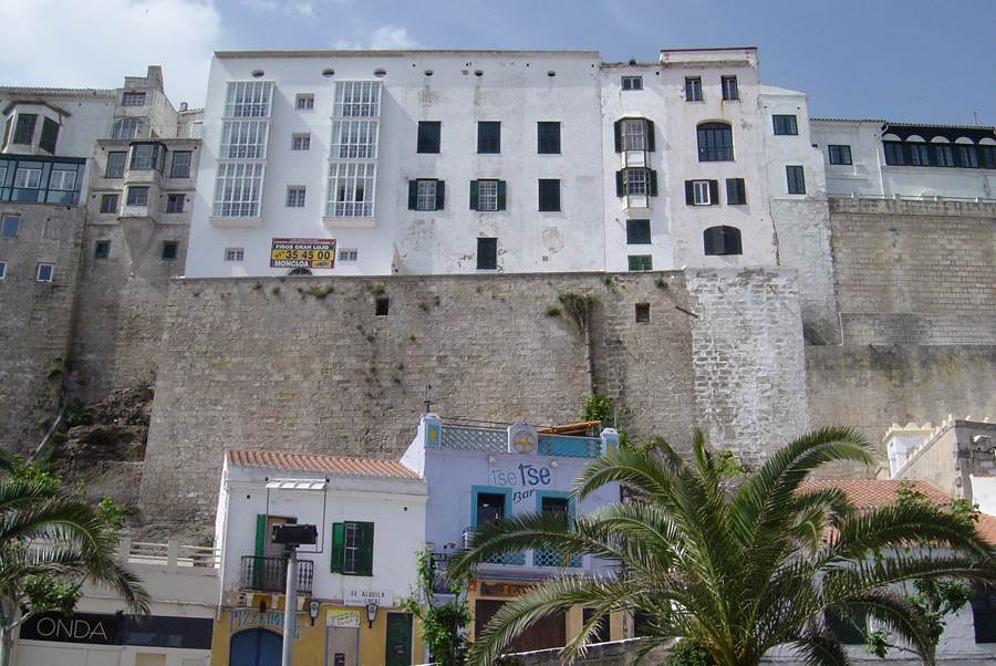 Zwei Städte auf Menorca